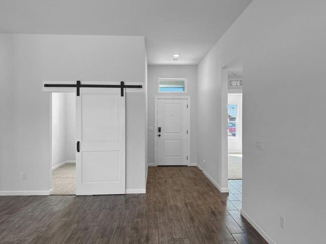 Building Photo - Beautiful 3 Bed Home in The Grove | Move-In Ready