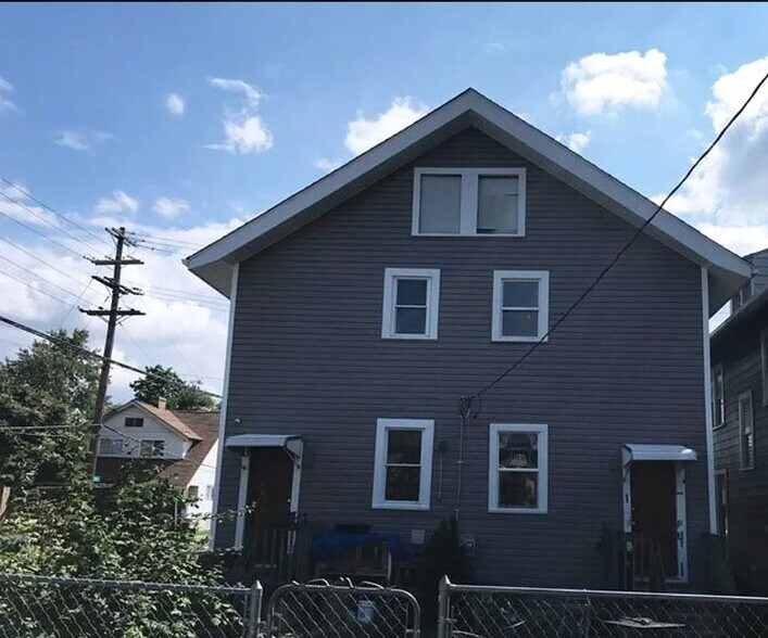 Building Photo - 1297 N 5th St