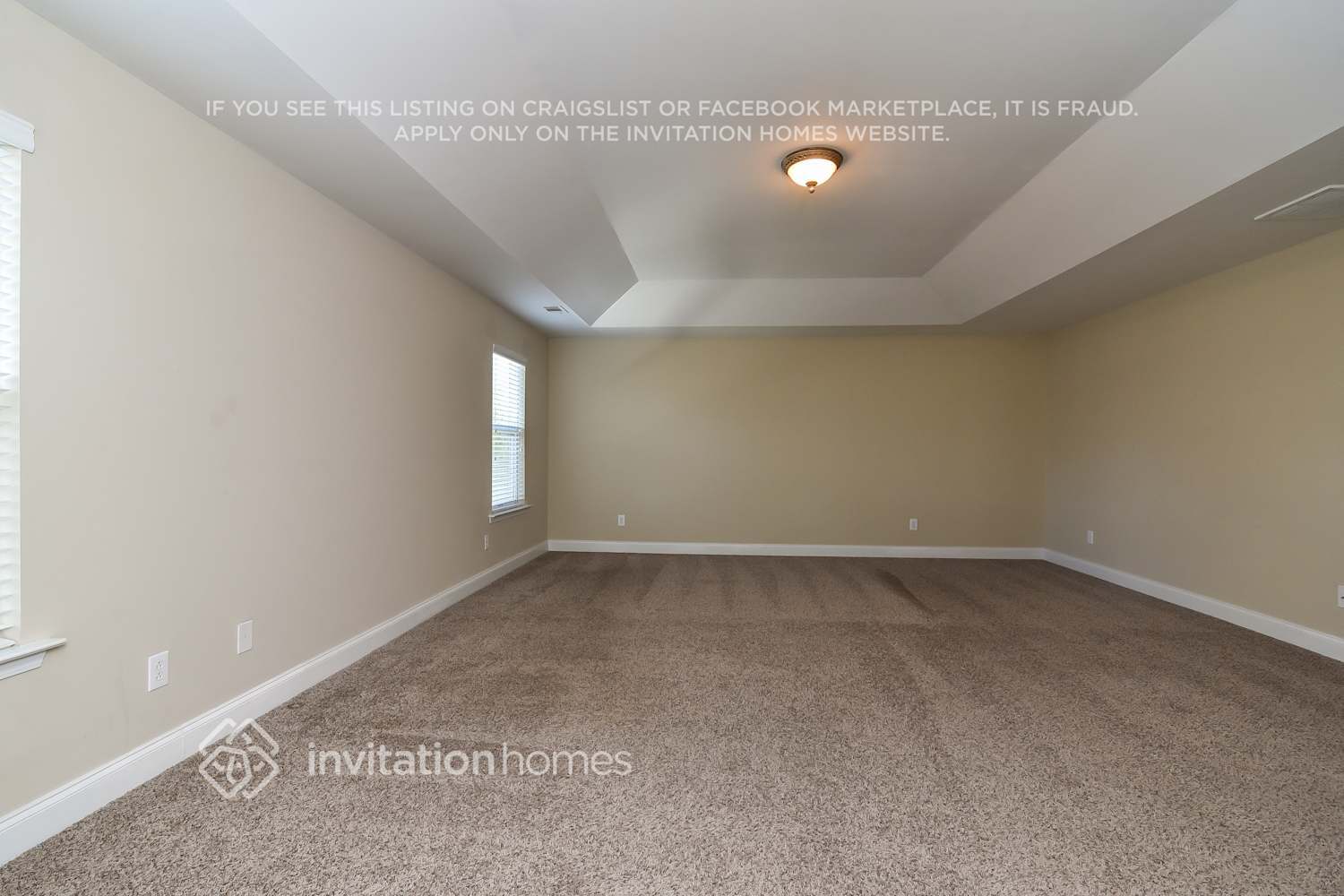 Building Photo - 1243 Sparkling Cove Dr