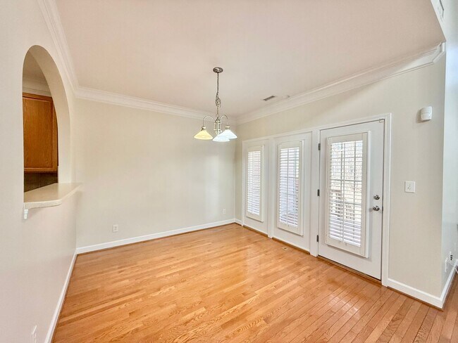 Building Photo - Gorgeous End Unit 3BD, 2.5BA Raleigh Townhome in a Prime Location Near Triangle Town Center, Poyn...