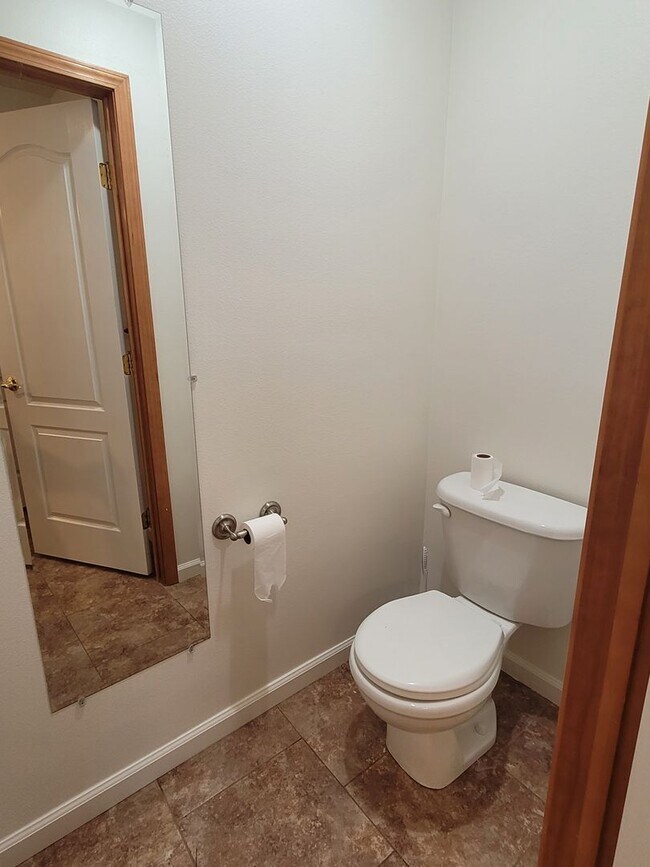 Building Photo - Pet Friendly Home with Large Yard