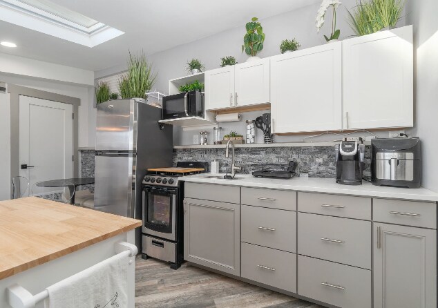 Building Photo - 6120 E 60th Pl