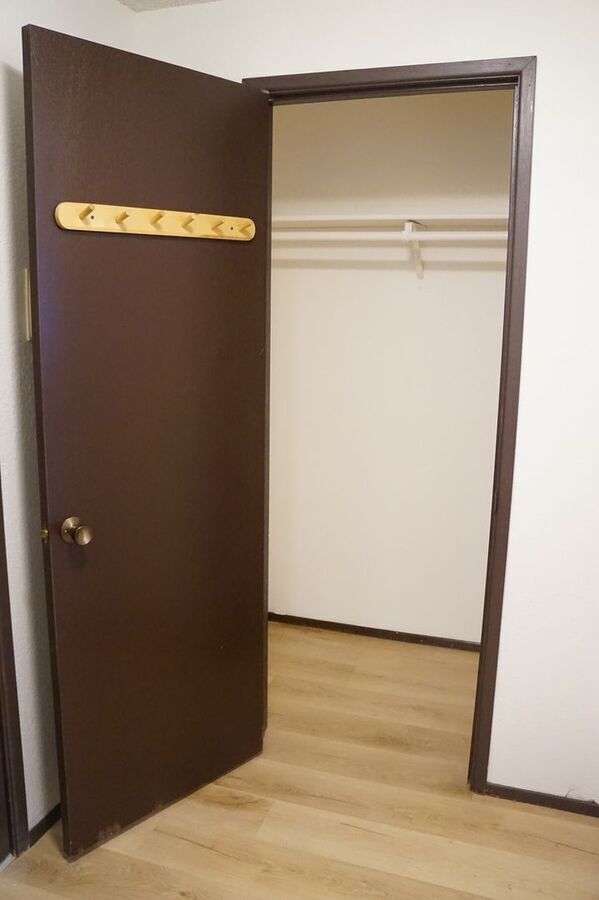 Building Photo - 1 Bed, 1-Bath Apartment in Fremont featuri...