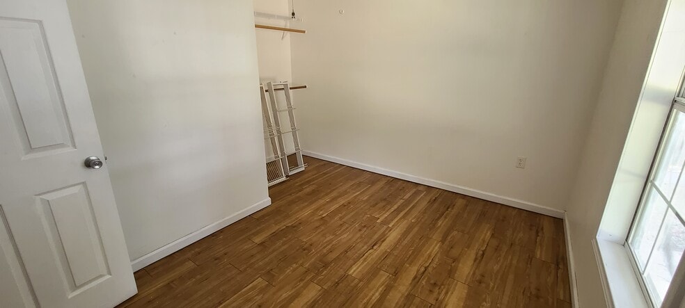 Bedroom 3 - 327 Faquetigue St