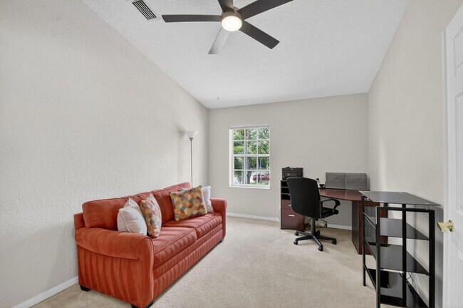 Building Photo - 7910 Laina Ln