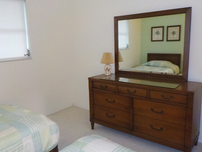 Building Photo - 607 Fair Winds Dr