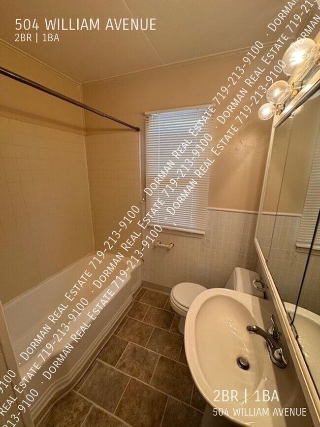 Building Photo - 504 William Ave