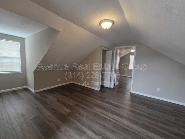 Building Photo - 1131 N Florissant Rd