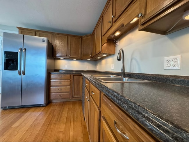 Building Photo - 725 Roosevelt Trail