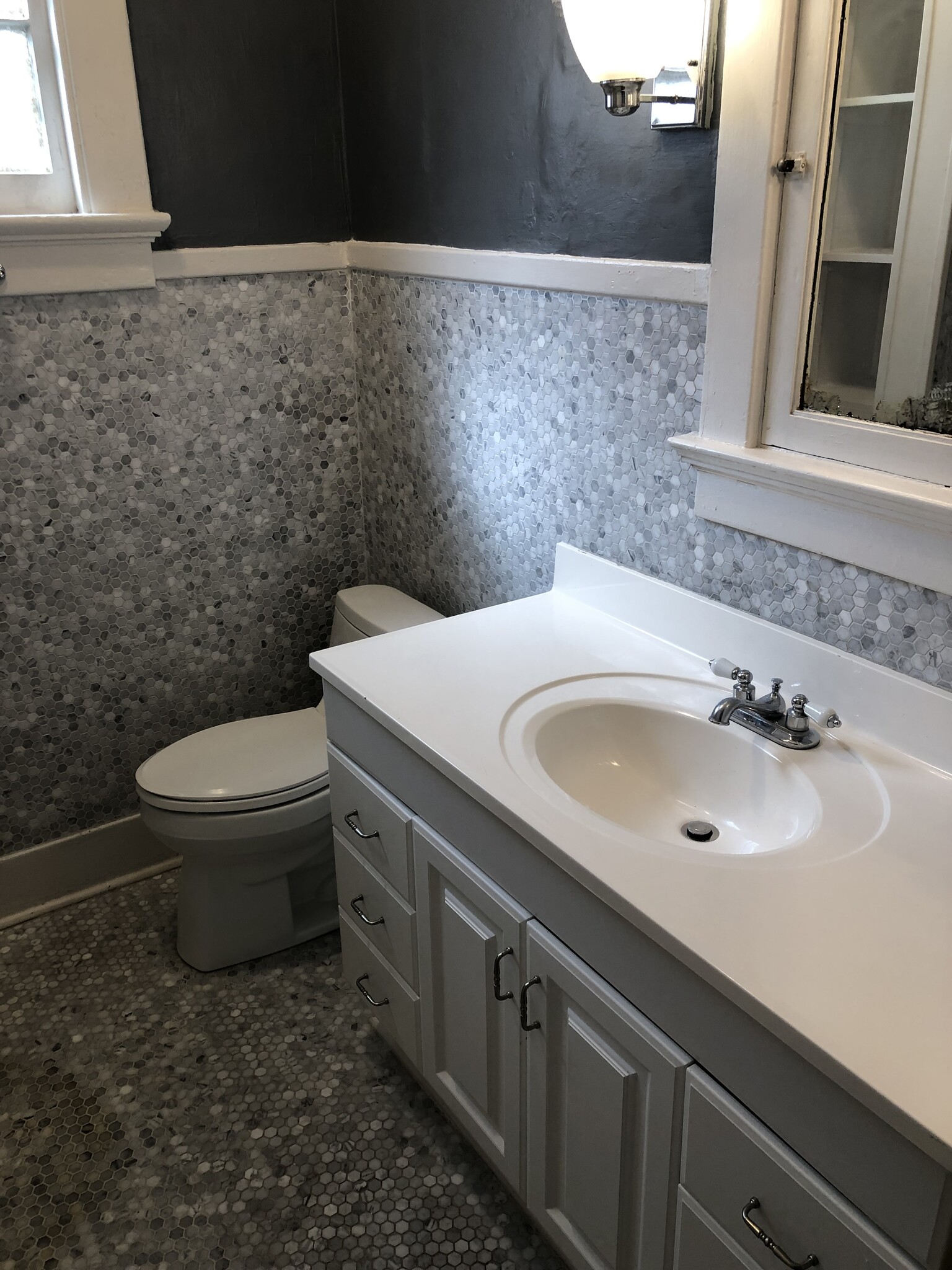Bath - 8210 Plum St