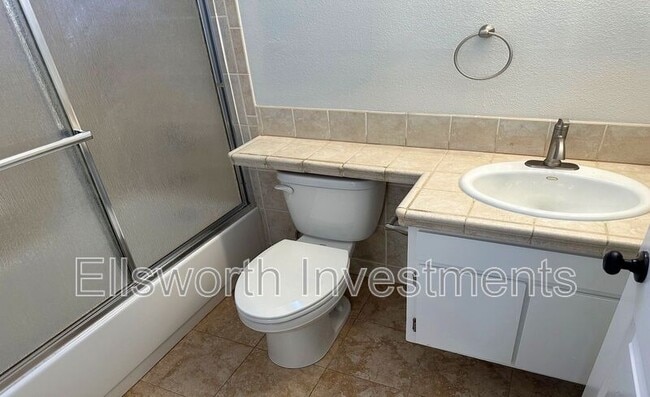 Building Photo - 9914 Bourbon Ct