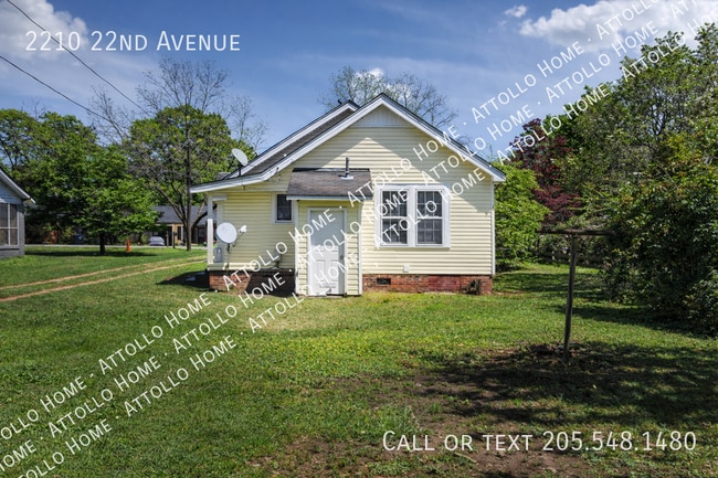 Building Photo - 2210 22nd Ave