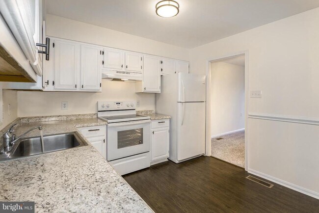 Building Photo - 12313 Cinnamon St