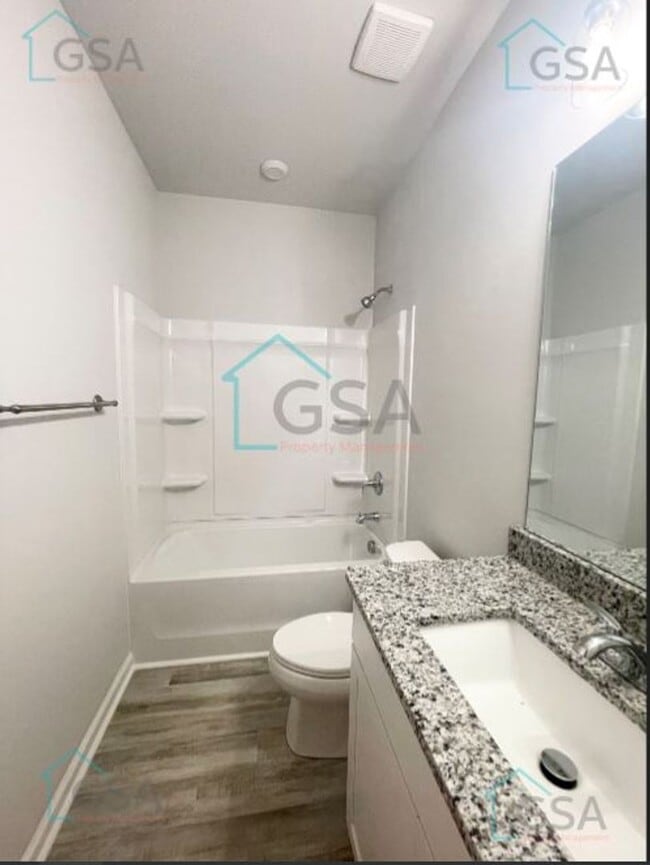 Building Photo - 3 Bedroom 2 Bath Lyman, SC 29365 Available...