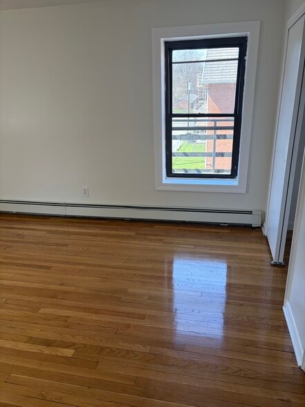 Building Photo - 218 Prospect Ave