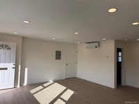 Building Photo - 5 Colonial Dr