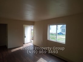 Building Photo - 1531 Freedom St