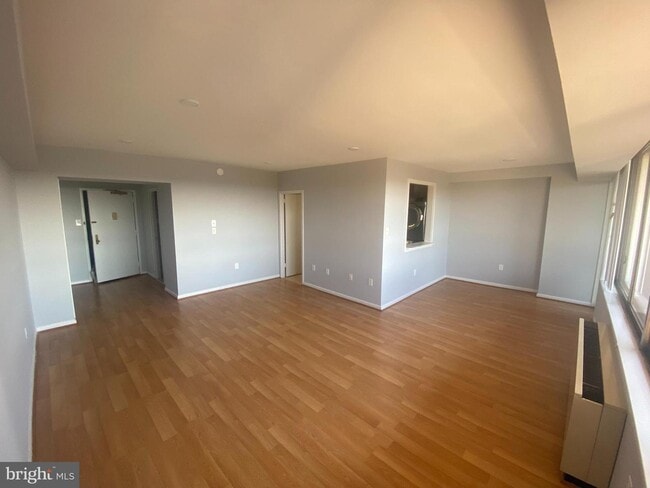 Building Photo - 3701 S George Mason Dr