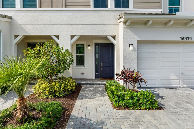 Building Photo - 16474 Helix Ct