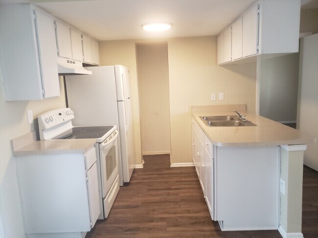 Building Photo - 6440 62nd Ave N