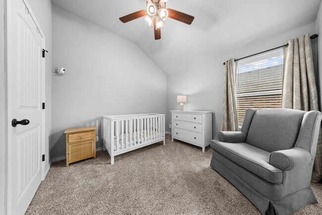 Building Photo - 2635 Settlers Oak Dr