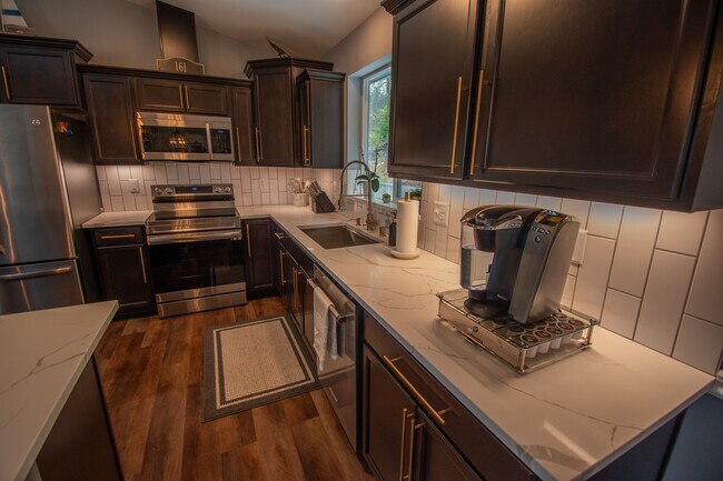 Building Photo - 161 N Harvey Terrace Dr