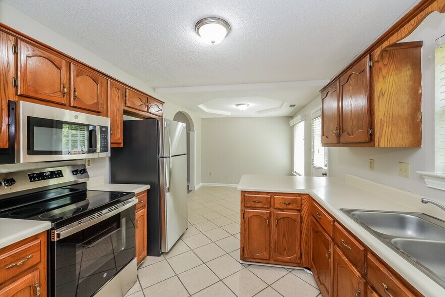 Building Photo - 4557 Cottage Hill Cove