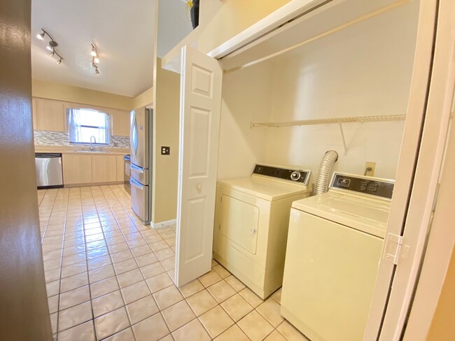 Building Photo - Spacious 3-Bedroom Home with Private Pool ...