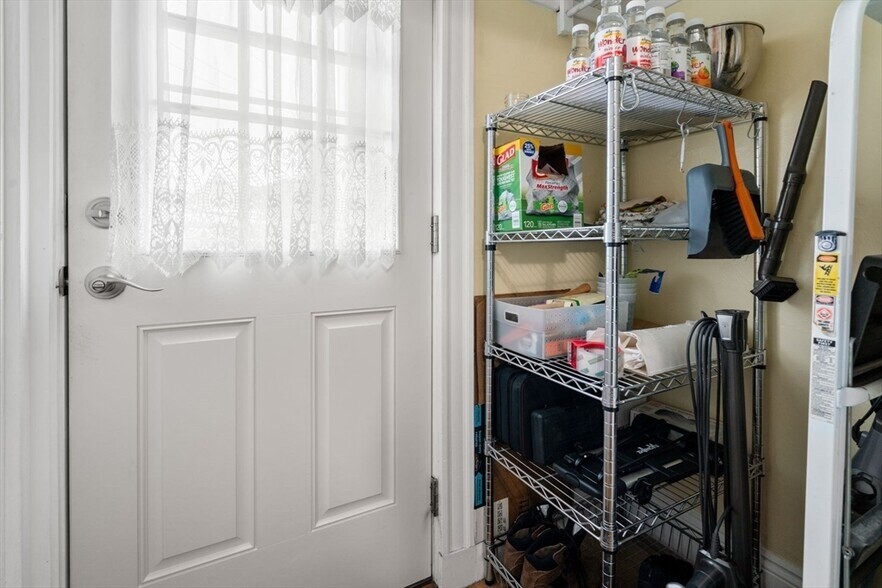 Building Photo - 61-63 Philbrick St