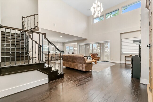 Building Photo - 139 Gildwood Pl