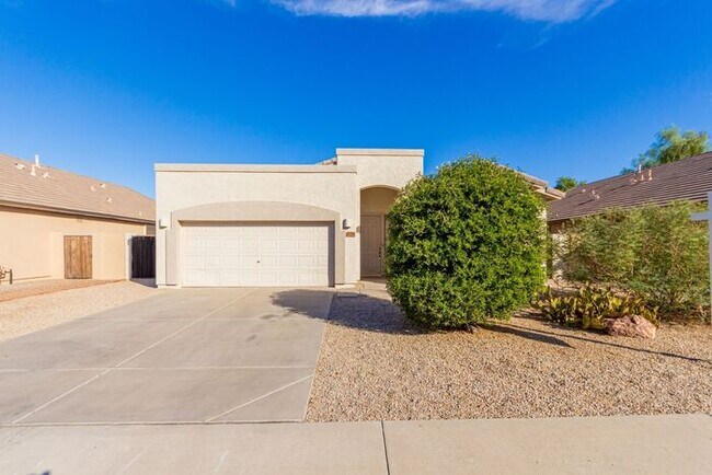 Building Photo - Single level rare to find 3 bed house in G...