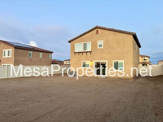 Building Photo - 14960 Coppola St