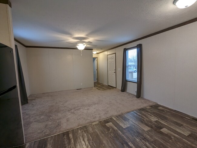 Building Photo - 368 Utah Ct