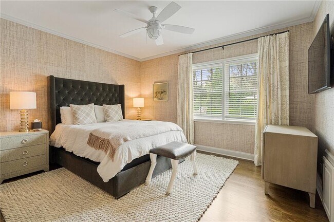 Building Photo - 3612 Castlegate Dr NW