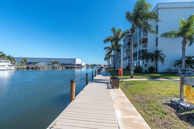 Building Photo - 4902 38th Way S