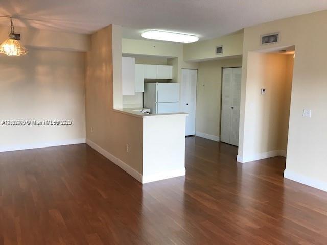 Building Photo - 6984 SW 39th St