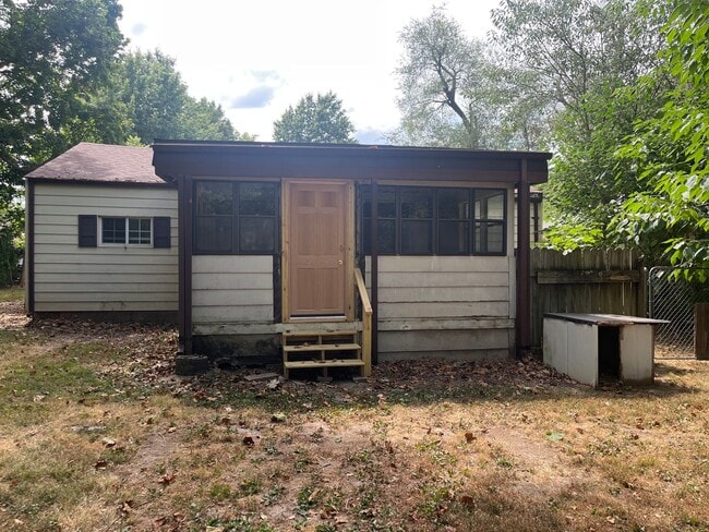 Building Photo - Check Out this price! Get it before it is ...