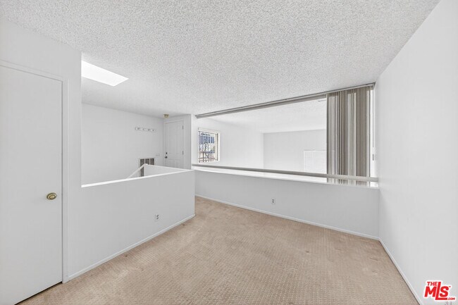 Building Photo - 1118 Valencia St