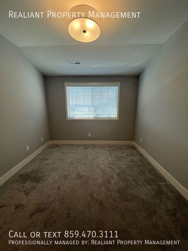 Building Photo - 3238 Peninsula Wy