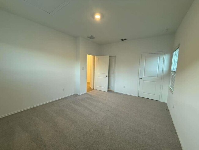 Building Photo - 18022 Lark Sparrow Dr