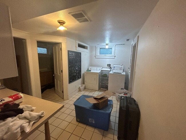 Building Photo - Nice single family home in the "OLD NORTH ...