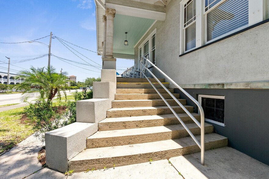 Building Photo - 25A Old Mission Ave