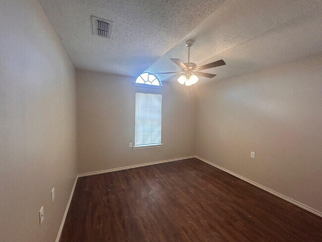 Building Photo - 7803 Avenue J