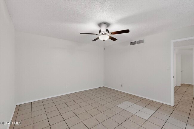 Building Photo - 1509 Lost Padre Mine Dr