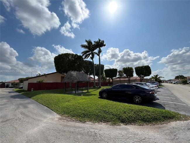 Building Photo - 8910 SW 4th Ln