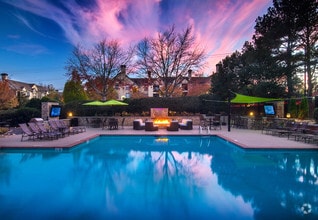 Building Photo - Dunwoody Gables