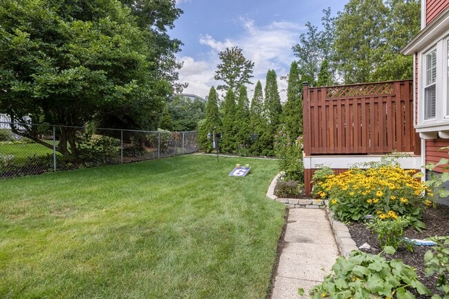 Building Photo - Beautiful Home in Willard!