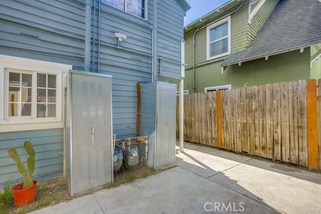 Building Photo - 1007 Lewis Ave