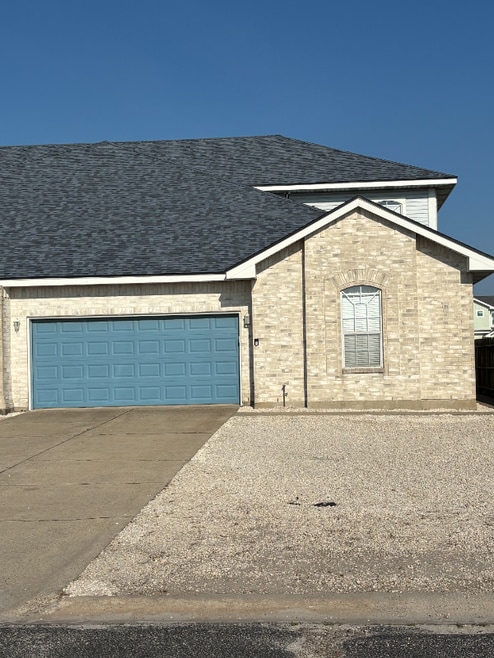 Building Photo - 15505 Palmira Ave