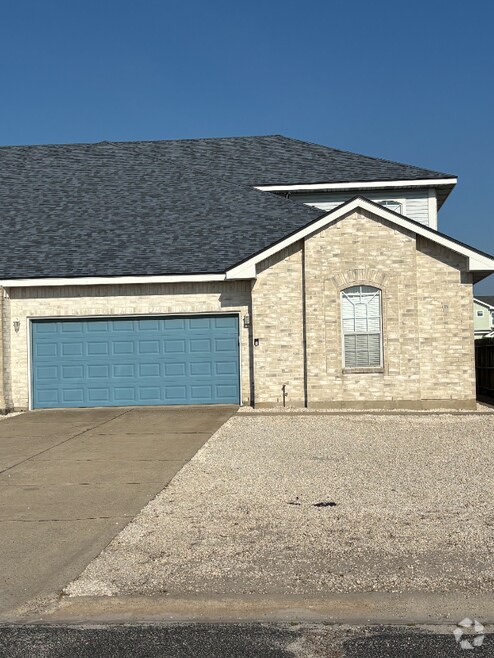 Building Photo - 15505 Palmira Ave